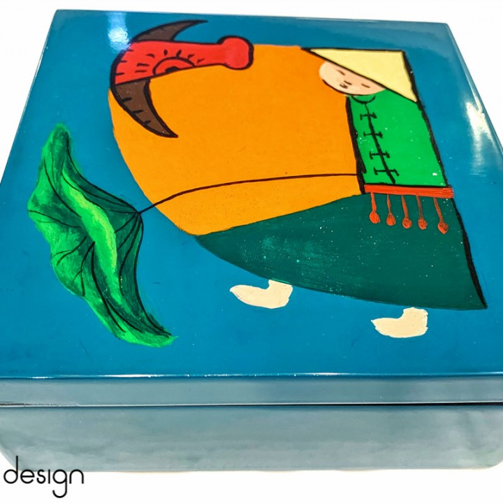 Square lacquer box with buffalo hand painted